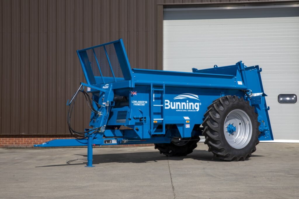 Farmstar manure spreader from GT Bunning Farmstar manure spreader from GT Bunning