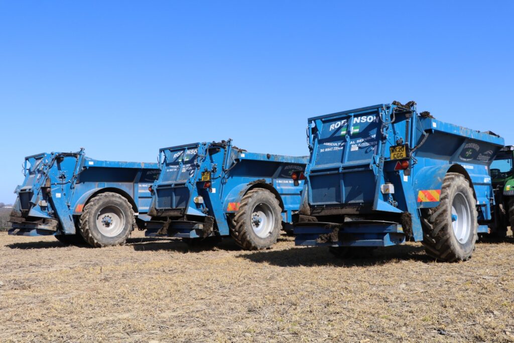 Spreader Lined Up