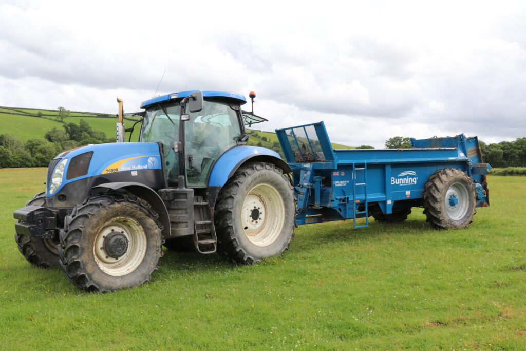 Wyn uses his New Holland T6090 on the Bunning Farmstar spreader